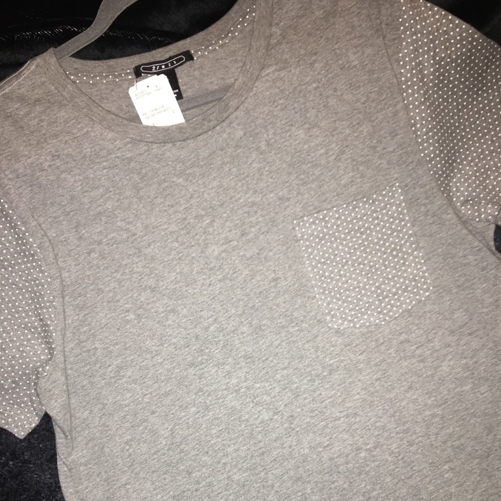 *NWT* Forever 21 Men’s Front Pocket T-Shirt